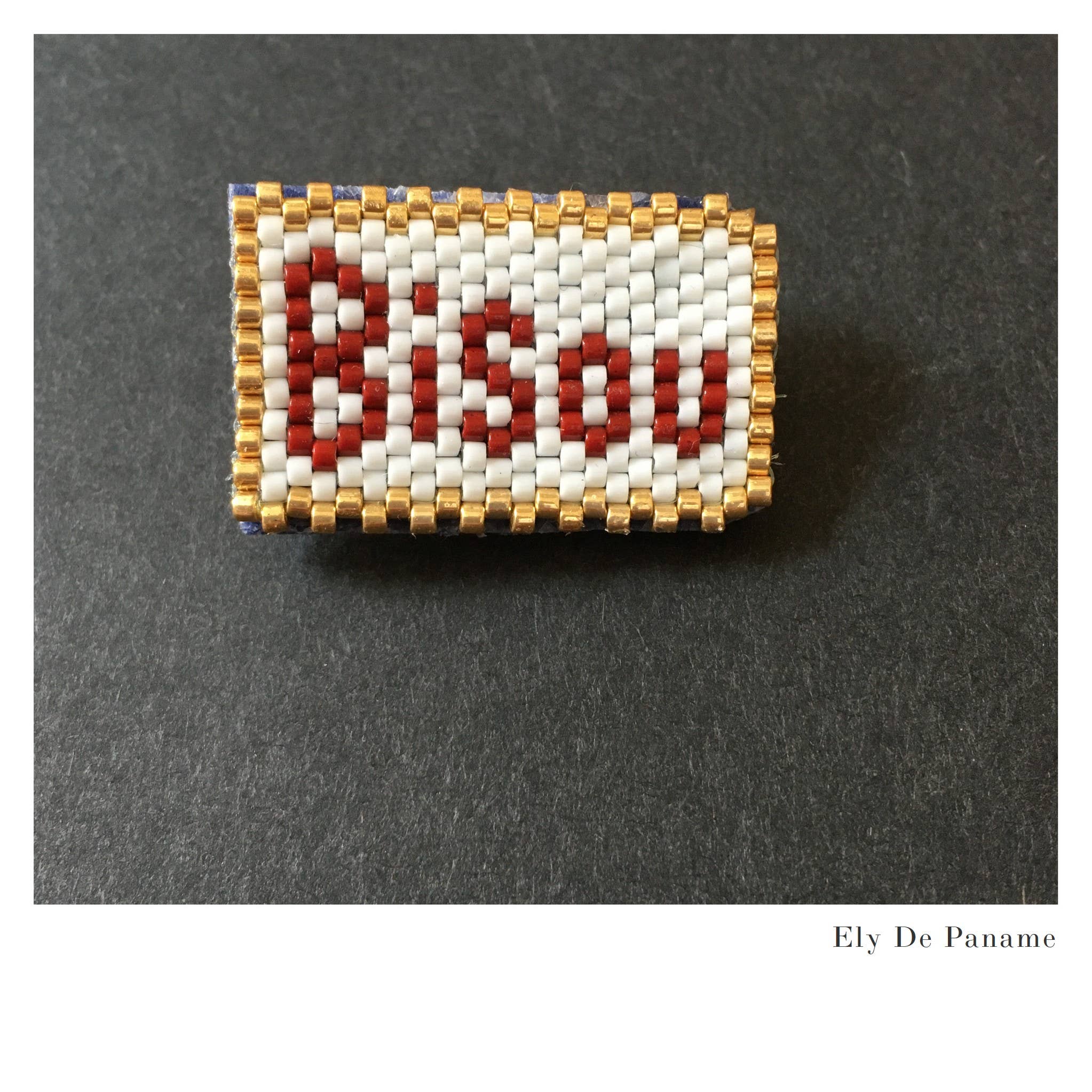 Bisou brooch